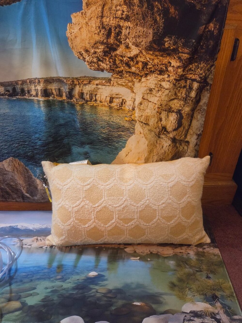 Throw Pillow 22X13 Better Homes and Gardens BEAUTIFUL! New with Tags !